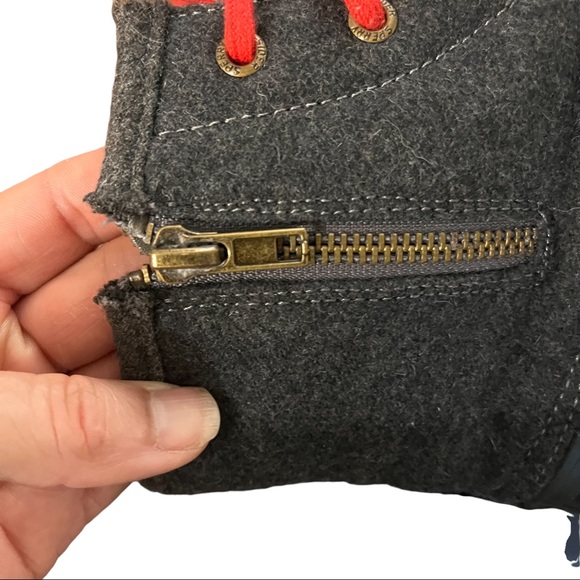 Sperry Charcoal and Crimson Winter Boots - Picture 6 of 9